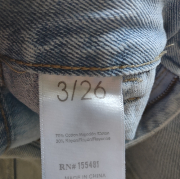 Simple Society Women's Vintage Light Wash Highrise Bootcut Jeans Size 3 - Picture 9 of 13